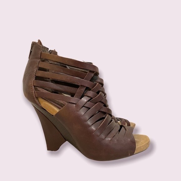 Sam Edelman Brown Strappy Ankle Booties with cutout wedge heel SZ 6.5 - Picture 1 of 4